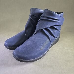Clarks Cloudsteppers Womens Size 6M Bluegray Faux Leather Ankle Boots Bootie